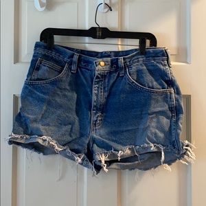 VINTAGE DEMIN SHORTS